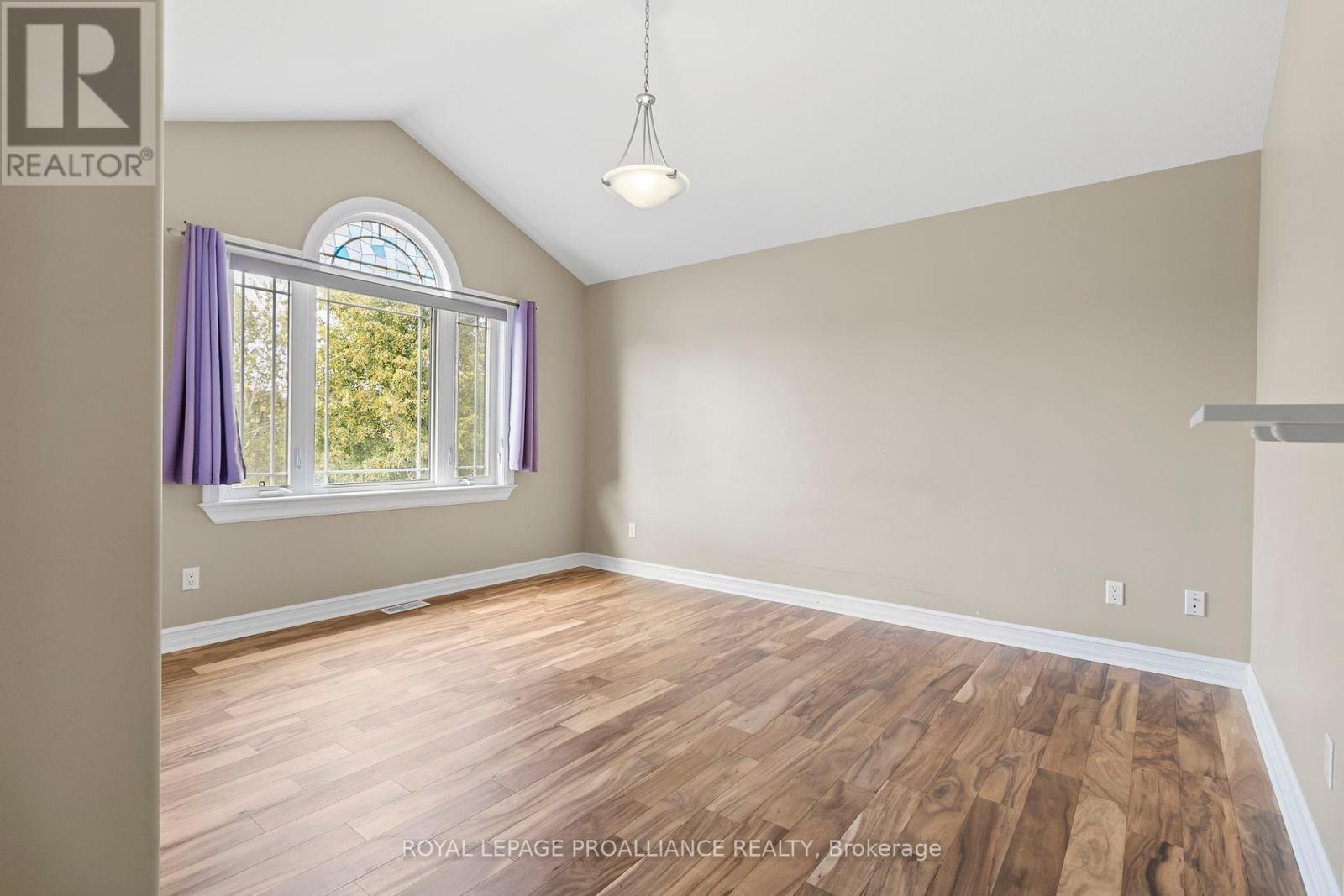 1009 Crestwood Drive, Brockville, Ontario  K6V 7N1 - Photo 24 - X12465461