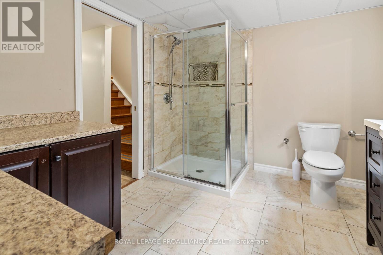 1009 Crestwood Drive, Brockville, Ontario  K6V 7N1 - Photo 36 - X12465461