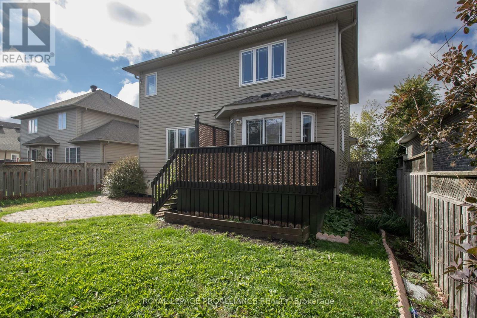 1009 Crestwood Drive, Brockville, Ontario  K6V 7N1 - Photo 39 - X12465461