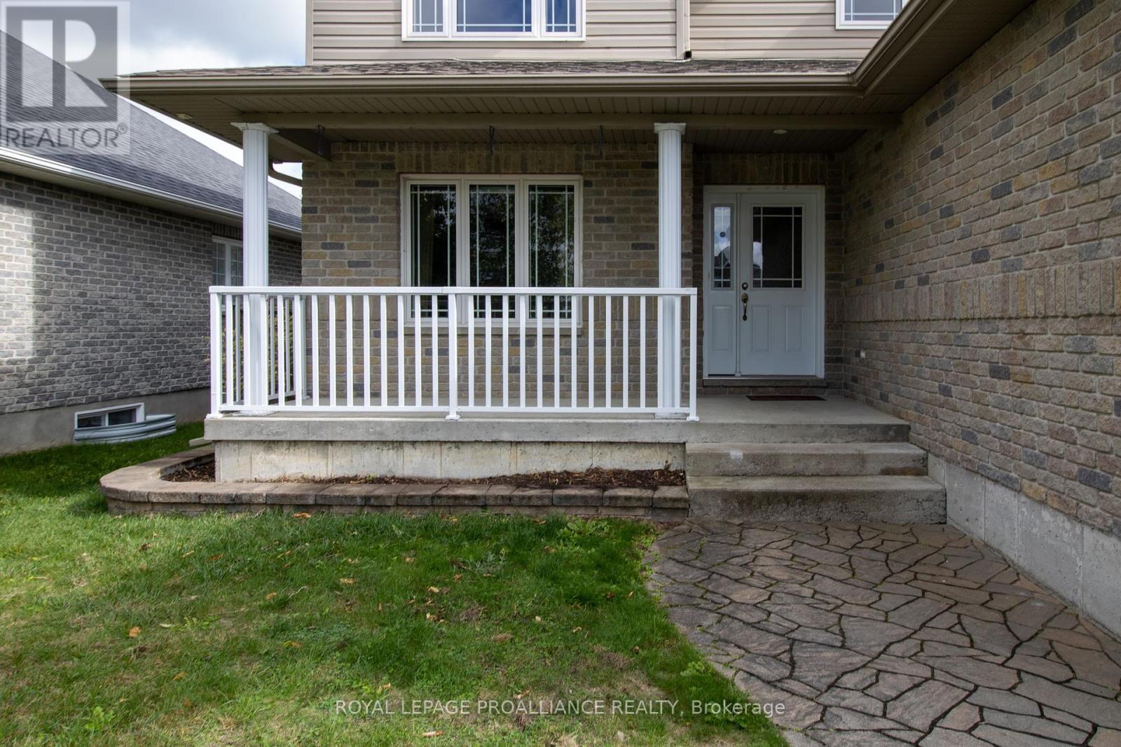 1009 Crestwood Drive, Brockville, Ontario  K6V 7N1 - Photo 4 - X12465461