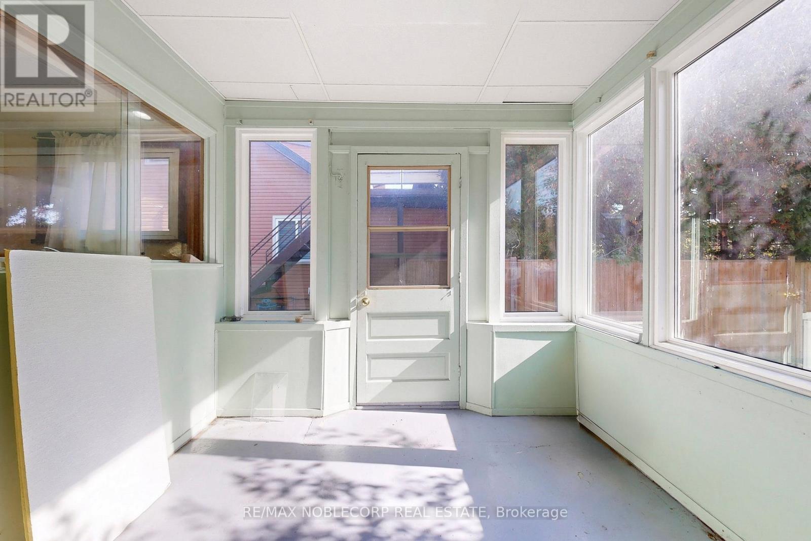 51 Simcoe Street, Orillia, Ontario  L3V 1G5 - Photo 34 - S12465181