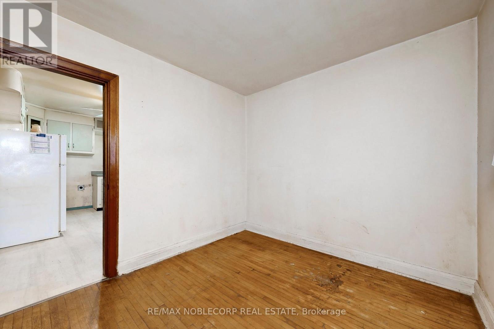 51 Simcoe Street, Orillia, Ontario  L3V 1G5 - Photo 38 - S12465181