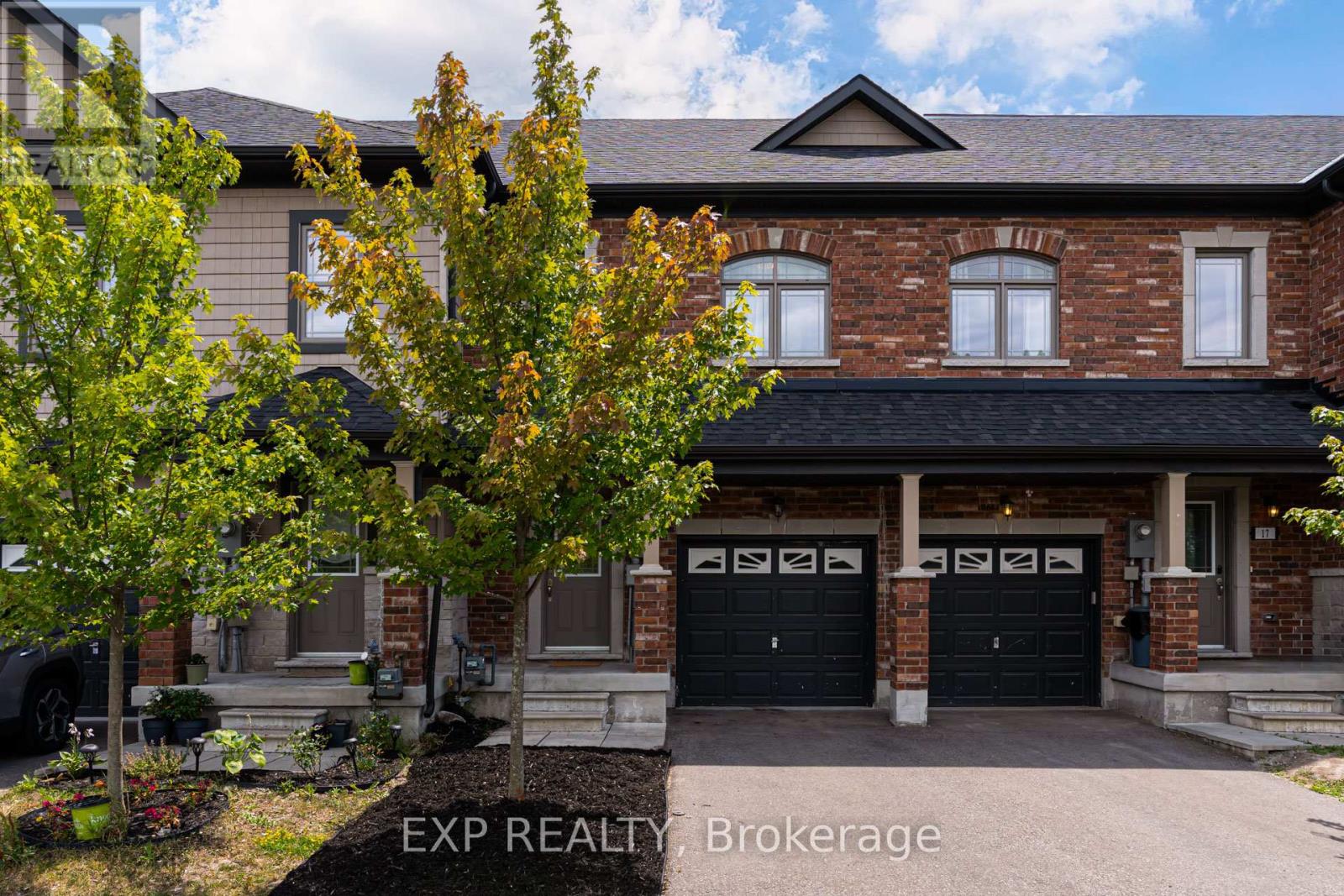 19 CYGNUS CRESCENT, Barrie, Ontario