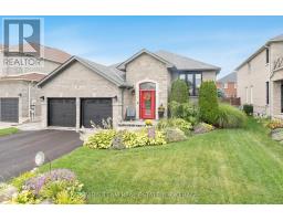 135 SANDRINGHAM DRIVE, Barrie, Ontario