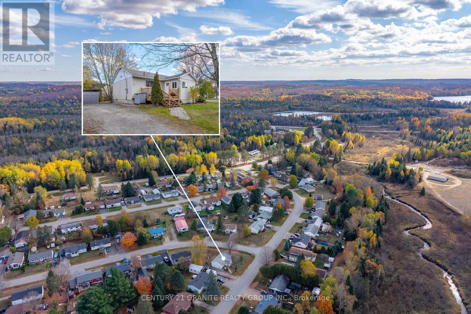 31 Sprucedale Street, Highlands East, Ontario K0L 1M0 - Photo 2 - X12465476