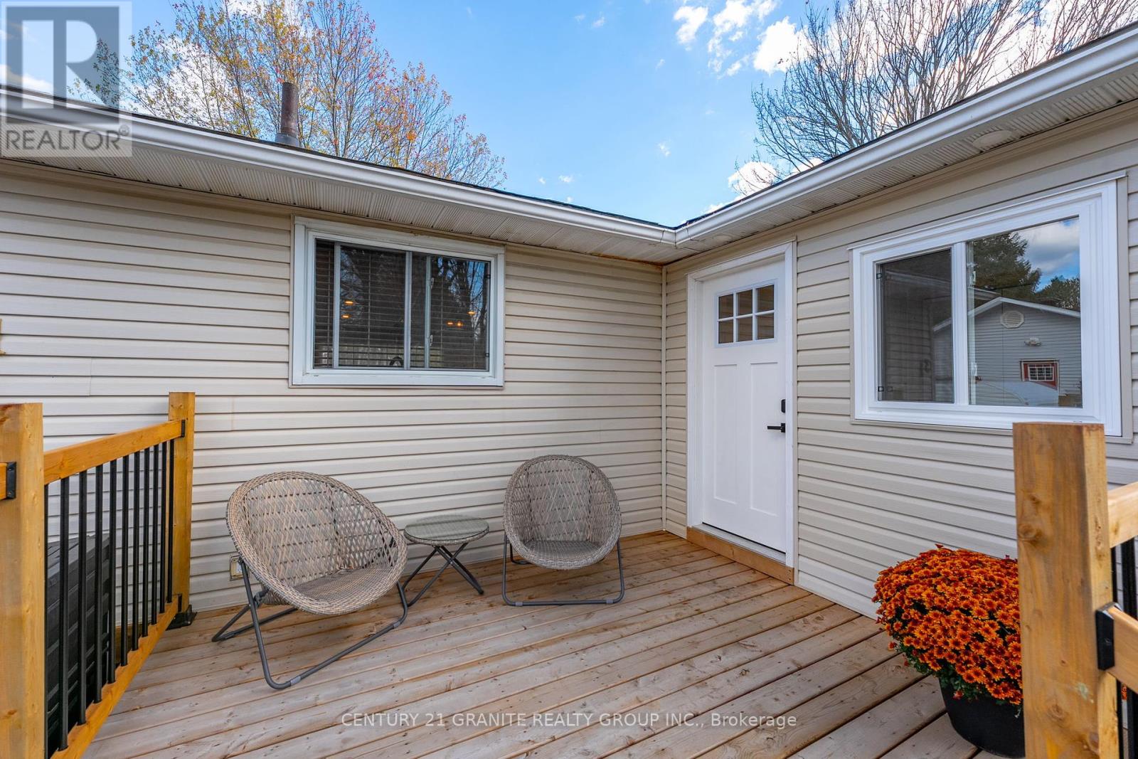 31 Sprucedale Street, Highlands East, Ontario K0L 1M0 - Photo 34 - X12465476