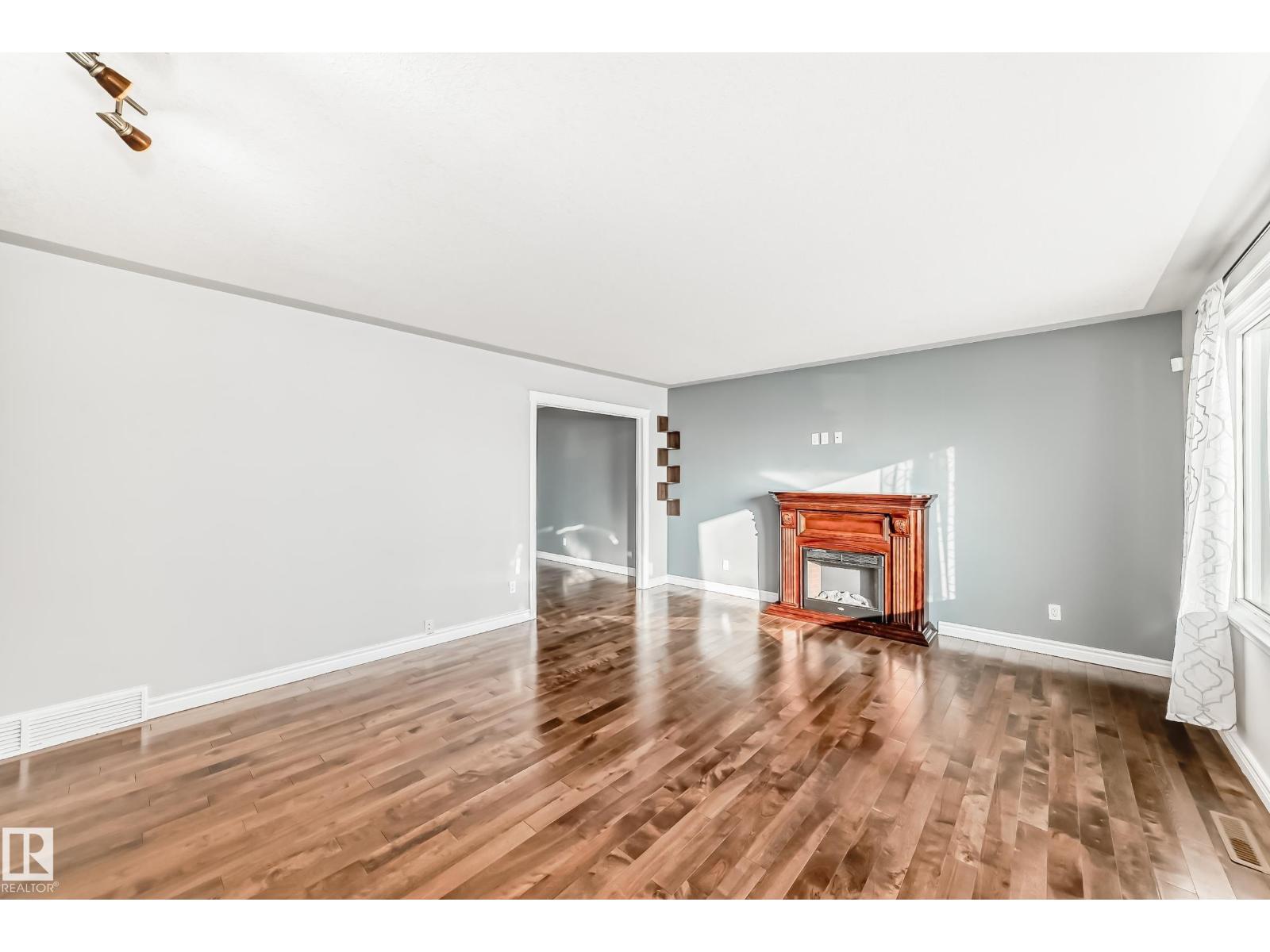 12920 93 St Nw, Edmonton, Alberta  T5E 3T2 - Photo 3 - E4462281