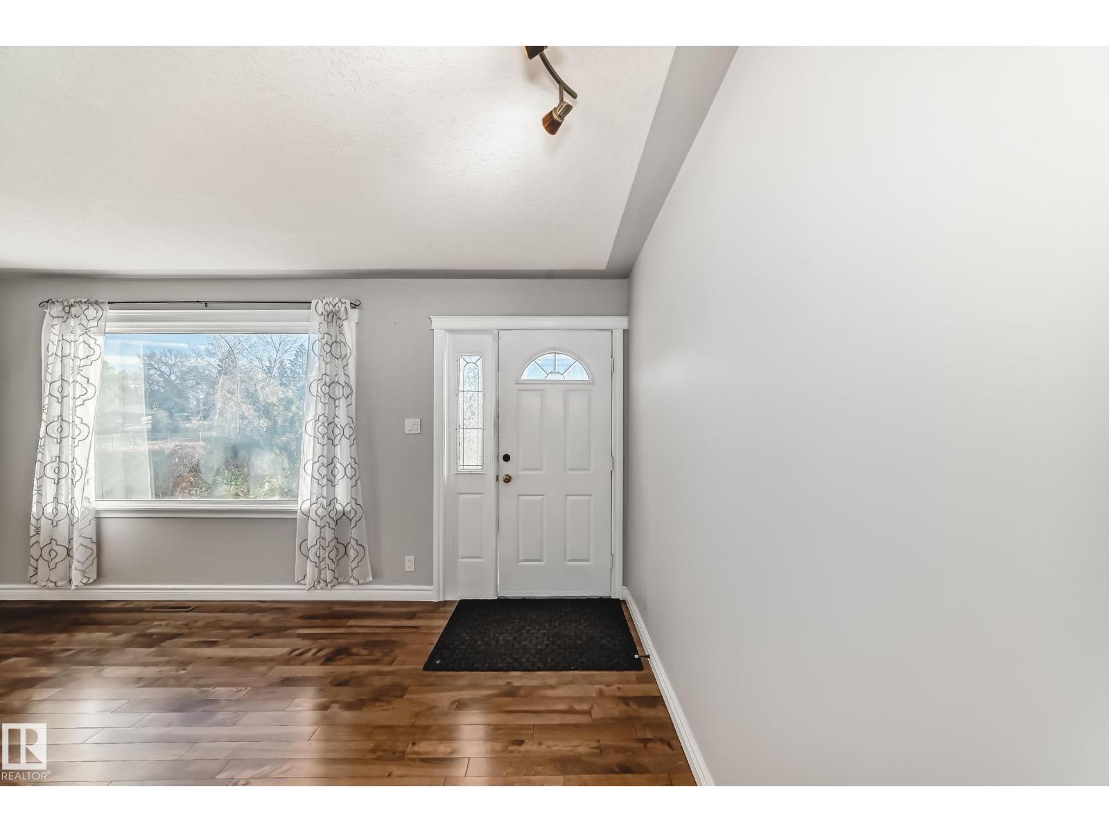 12920 93 St Nw, Edmonton, Alberta  T5E 3T2 - Photo 4 - E4462281