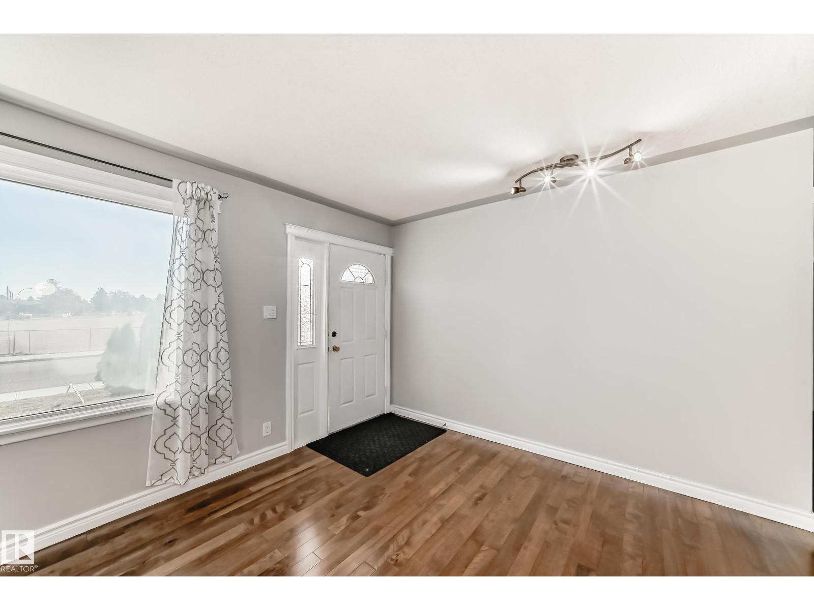 12920 93 St Nw, Edmonton, Alberta  T5E 3T2 - Photo 6 - E4462281