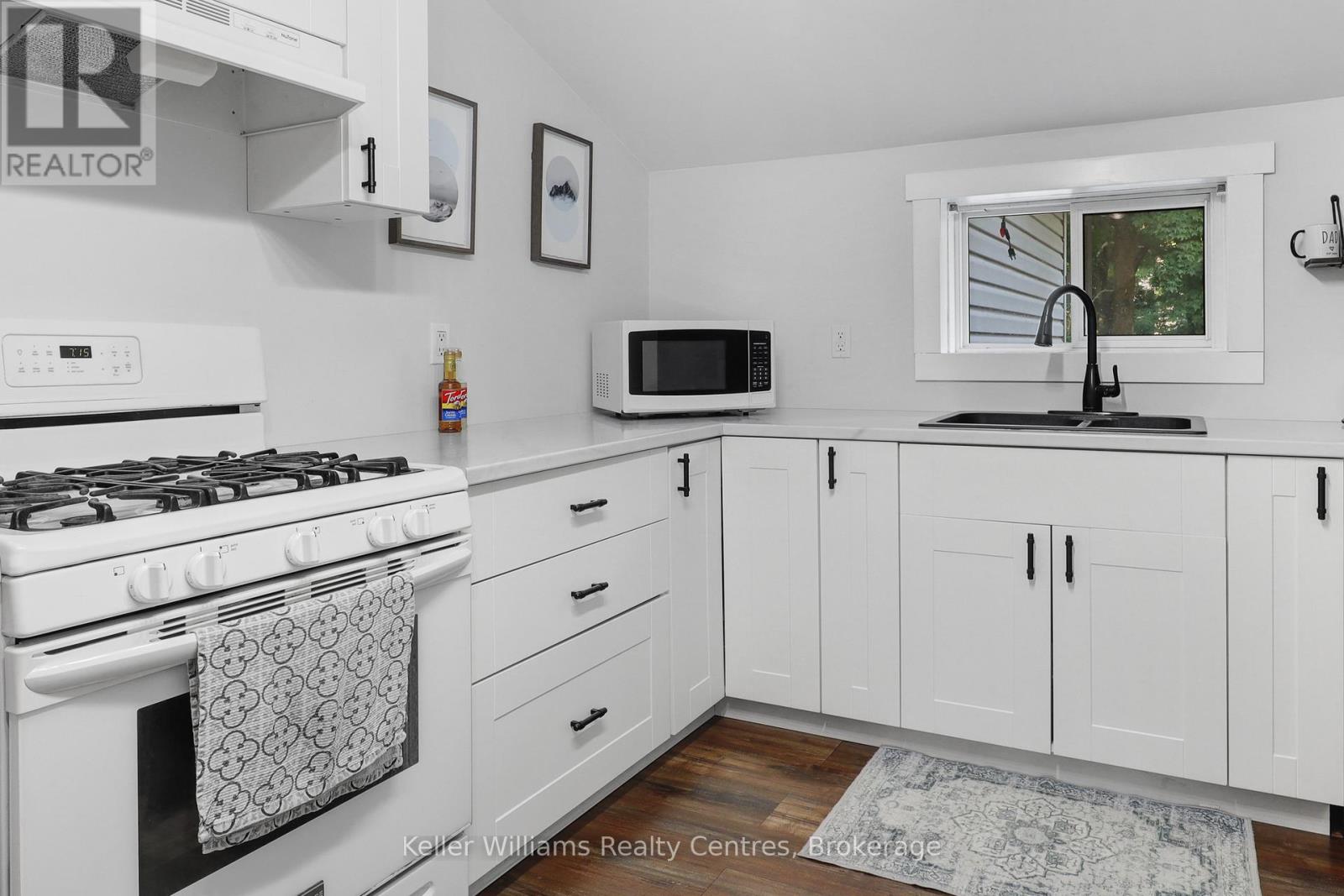 31 Yonge Street S, Arran-Elderslie, Ontario  N0H 2N0 - Photo 15 - X12465382