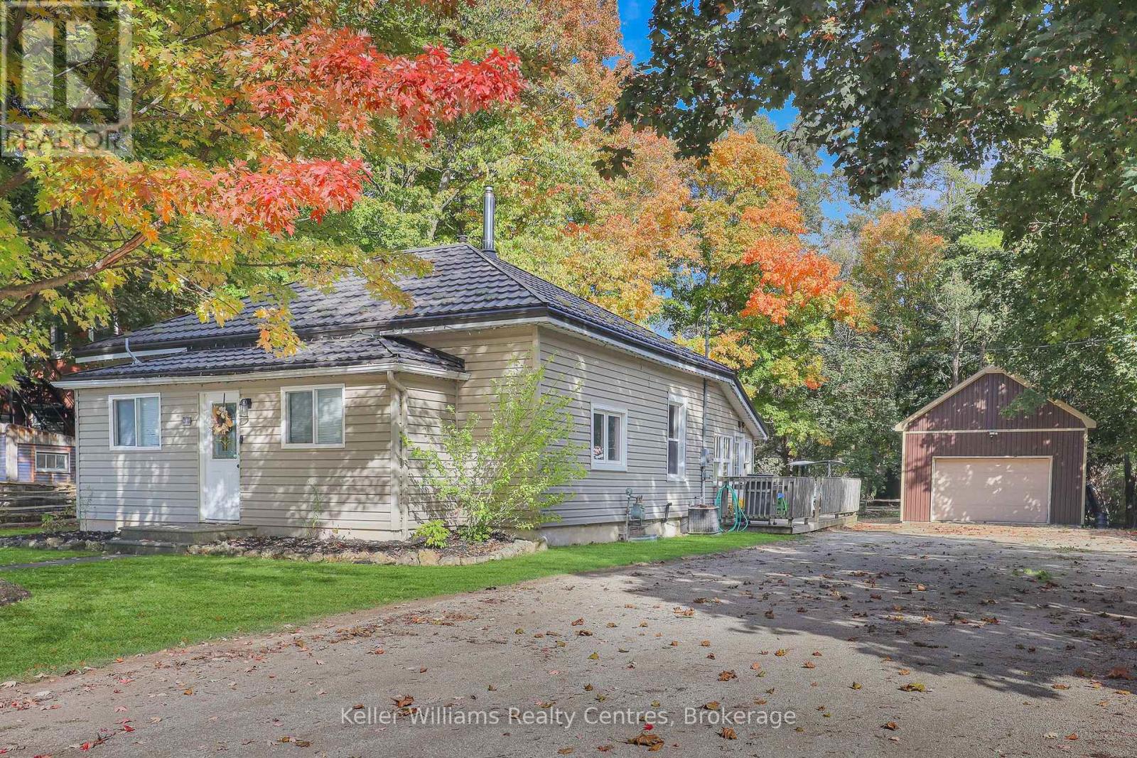 31 Yonge Street S, Arran-Elderslie, Ontario  N0H 2N0 - Photo 35 - X12465382