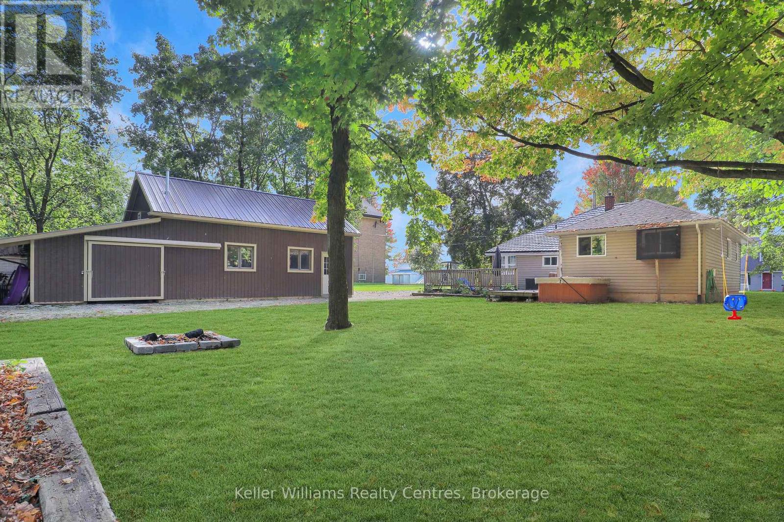 31 Yonge Street S, Arran-Elderslie, Ontario  N0H 2N0 - Photo 37 - X12465382