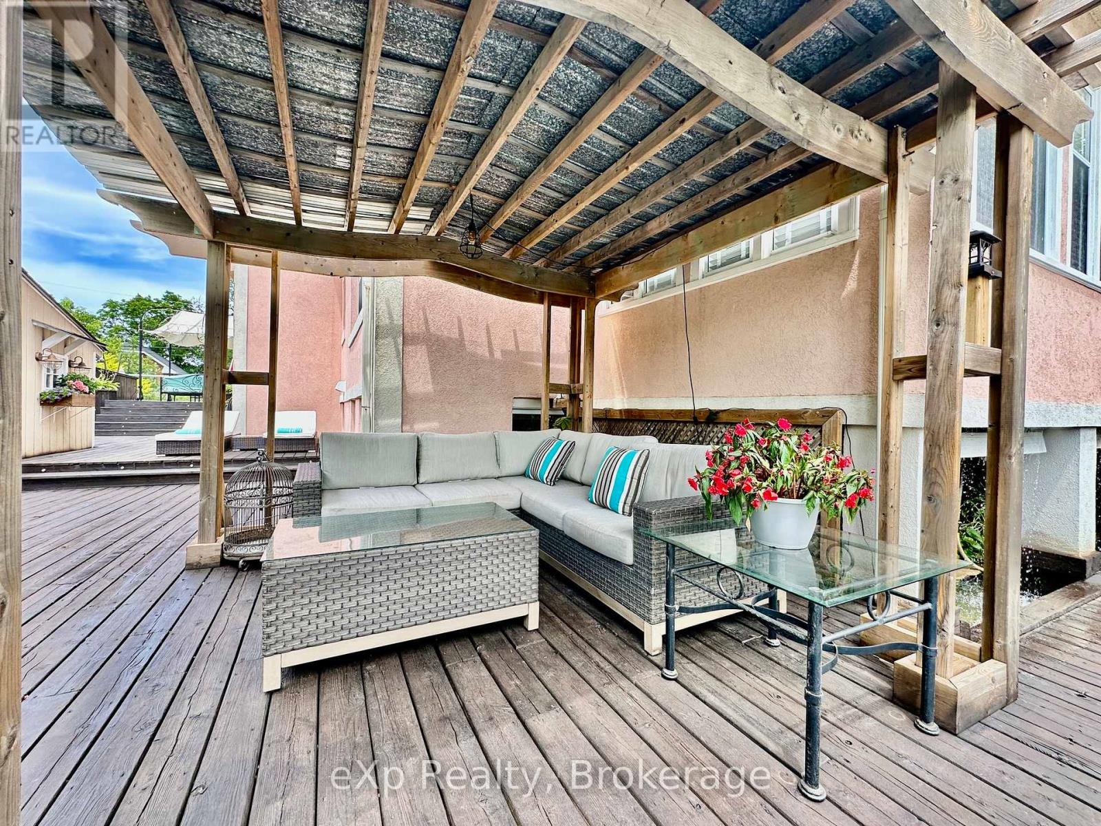 85 10th Street, Hanover, Ontario  N4N 1M9 - Photo 48 - X12465406