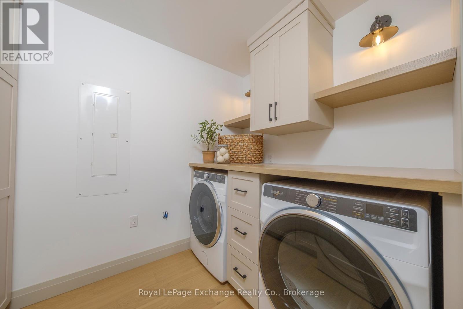 2 Marshall Place, Saugeen Shores, Ontario  N0H 2L0 - Photo 14 - X12465426