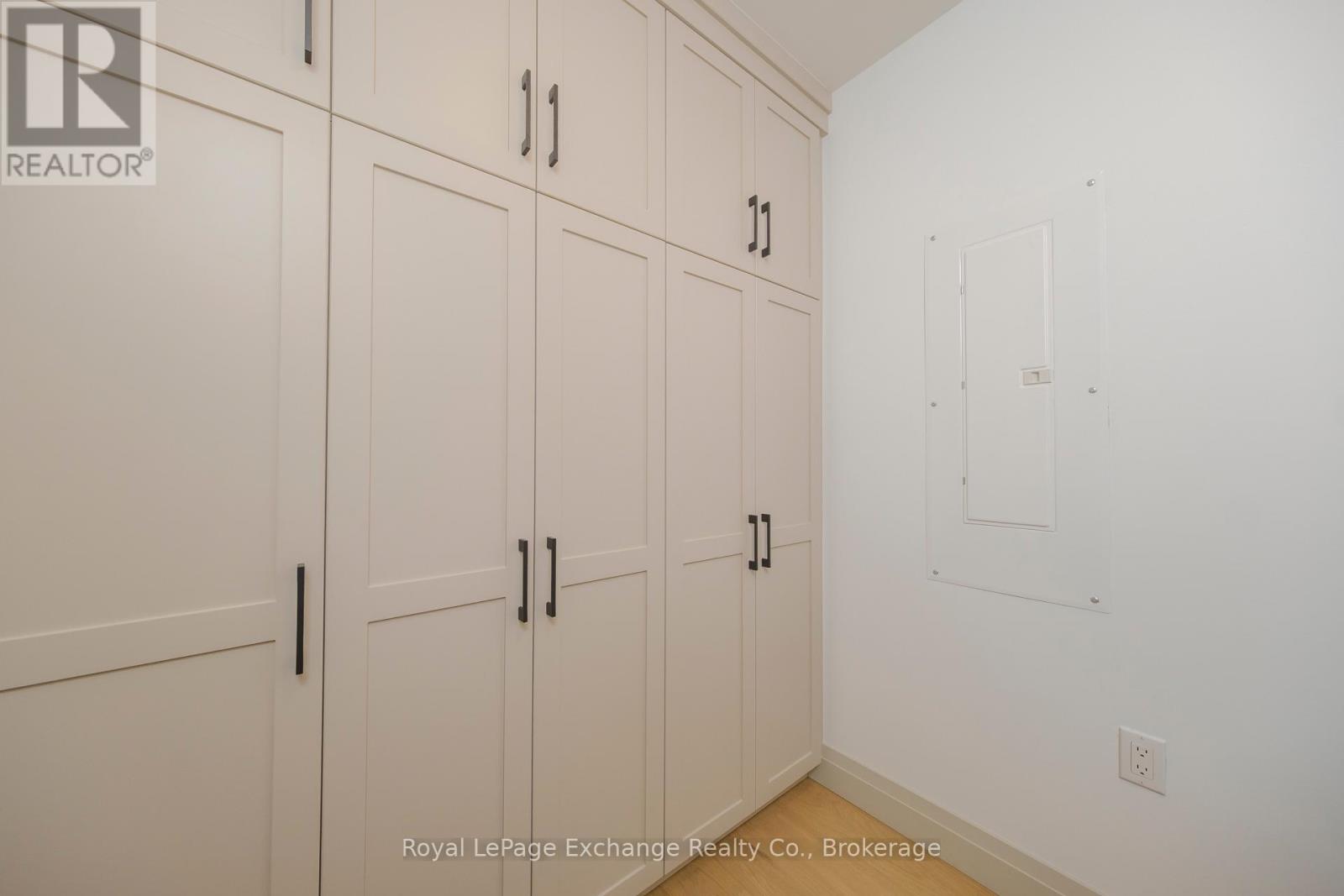 2 Marshall Place, Saugeen Shores, Ontario  N0H 2L0 - Photo 15 - X12465426