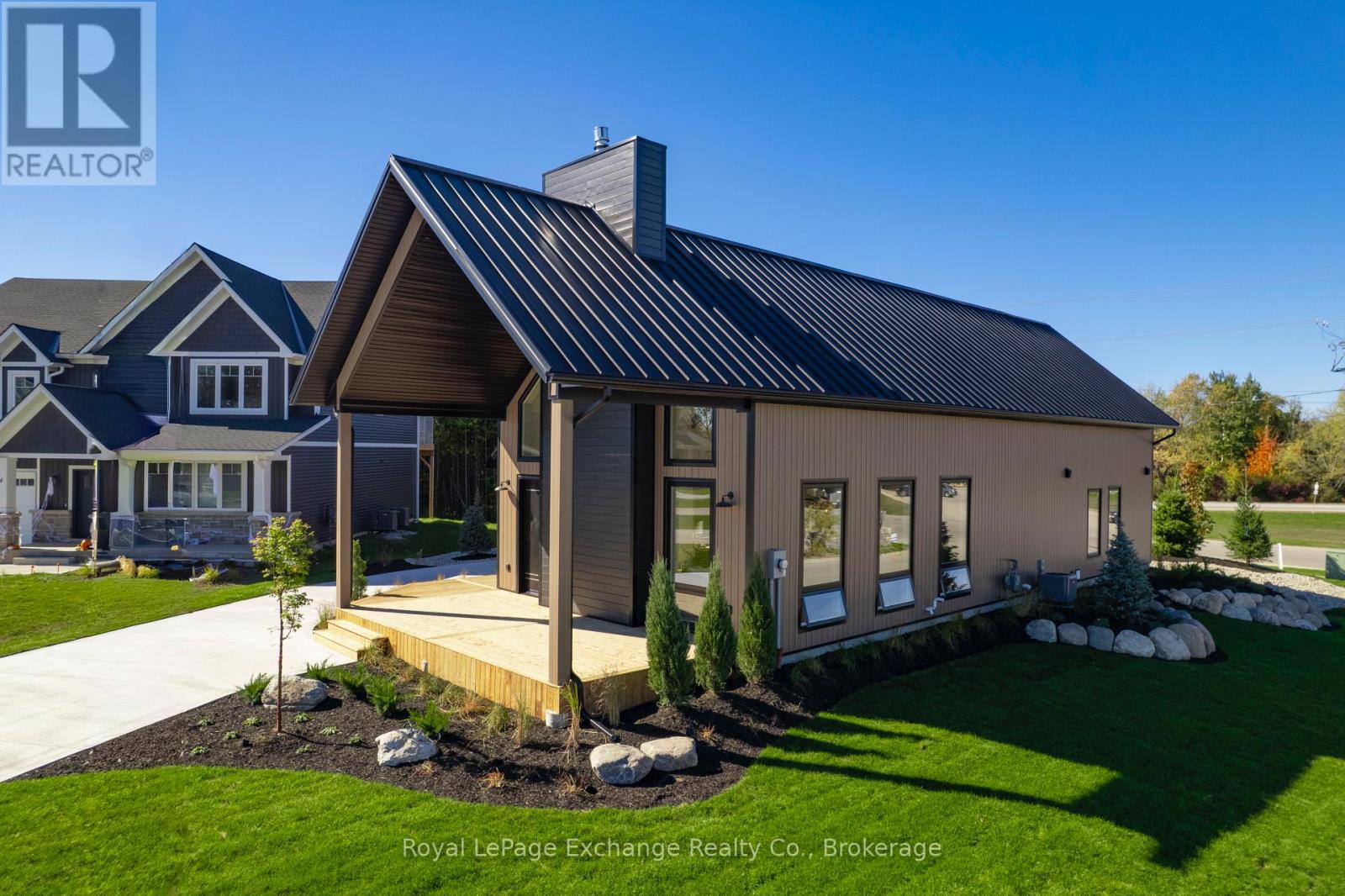 2 Marshall Place, Saugeen Shores, Ontario  N0H 2L0 - Photo 7 - X12465426