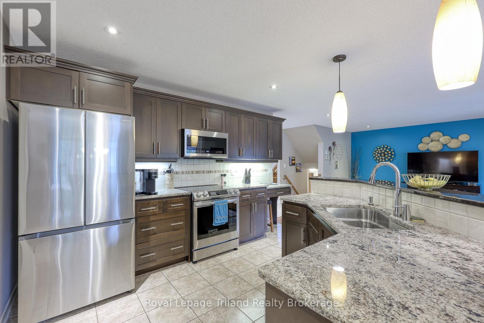 140 Cardinal Drive, Woodstock, Ontario  N4T 0B2 - Photo 14 - X12465410