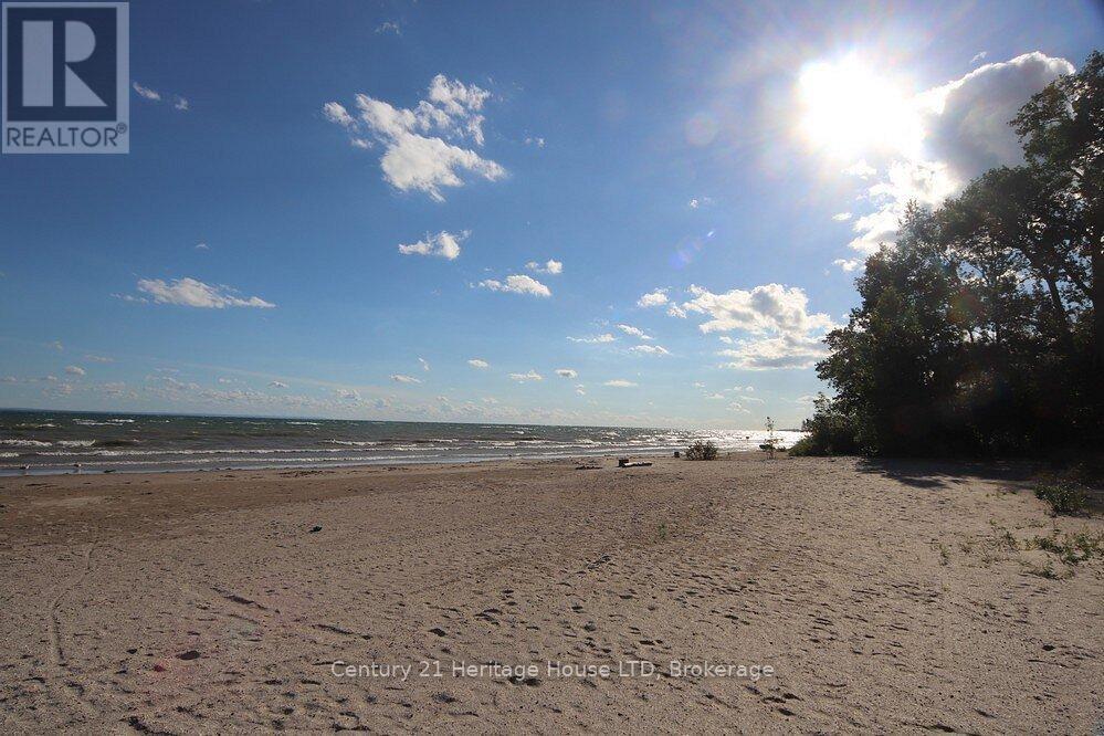 349 Bassett Avenue, Fort Erie, Ontario  L2A 4K8 - Photo 28 - X12328779