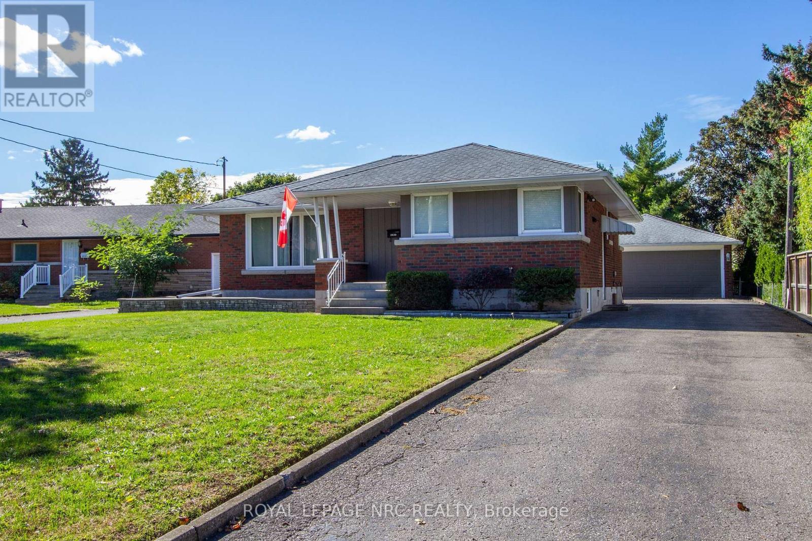 3639 Glenwood Place, Niagara Falls, Ontario  L2J 2W3 - Photo 1 - X12464865