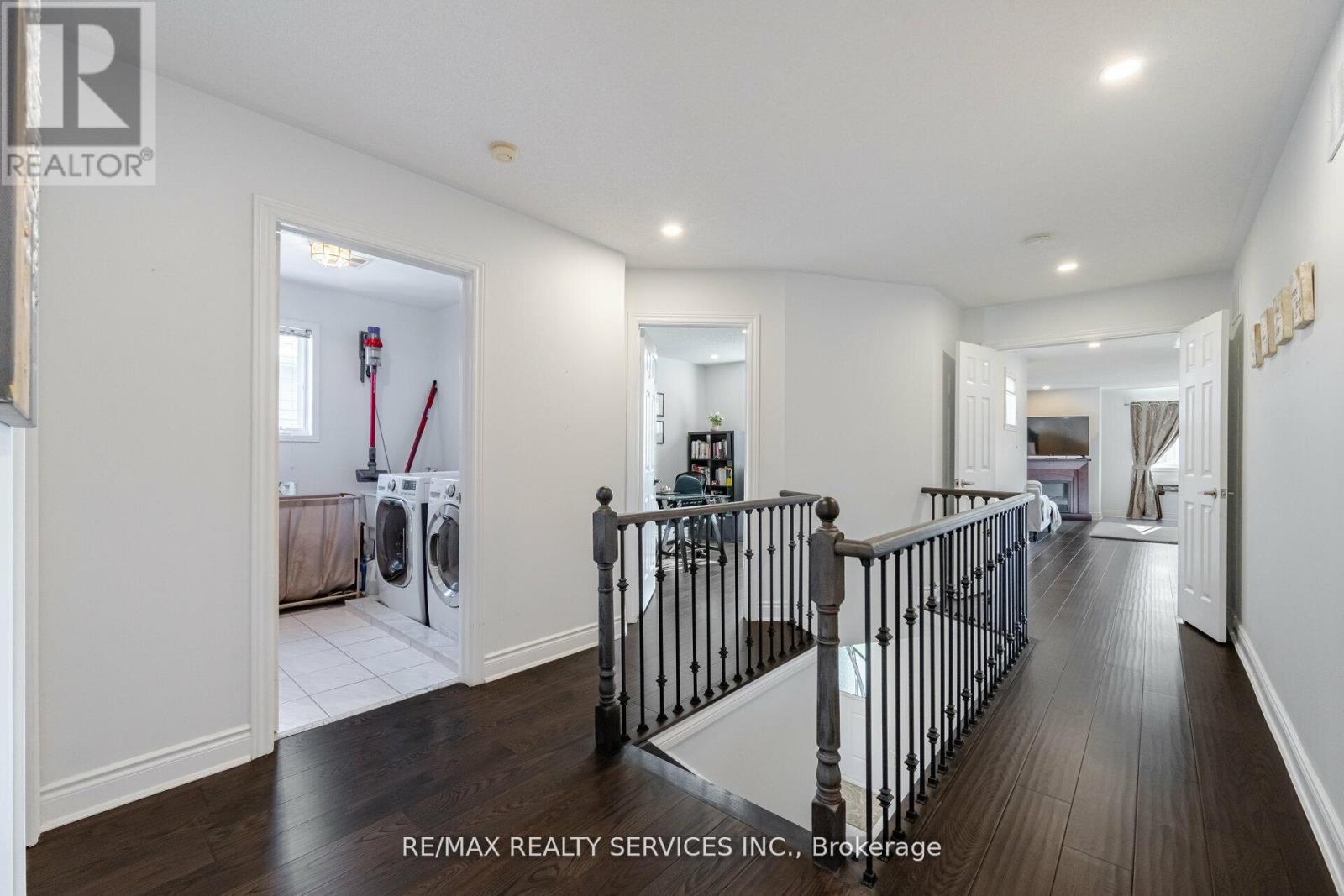 5749 Greensboro Drive, Mississauga, Ontario  L5M 5T8 - Photo 15 - W12465161