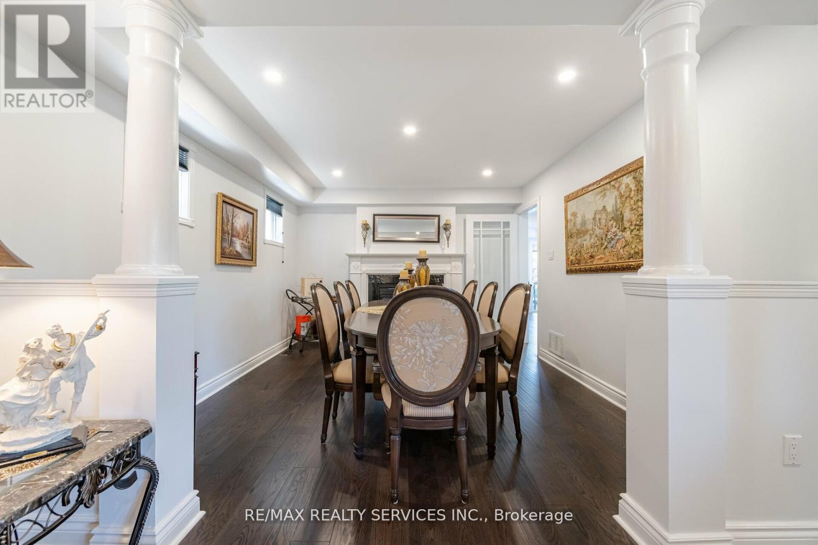 5749 Greensboro Drive, Mississauga, Ontario  L5M 5T8 - Photo 7 - W12465161