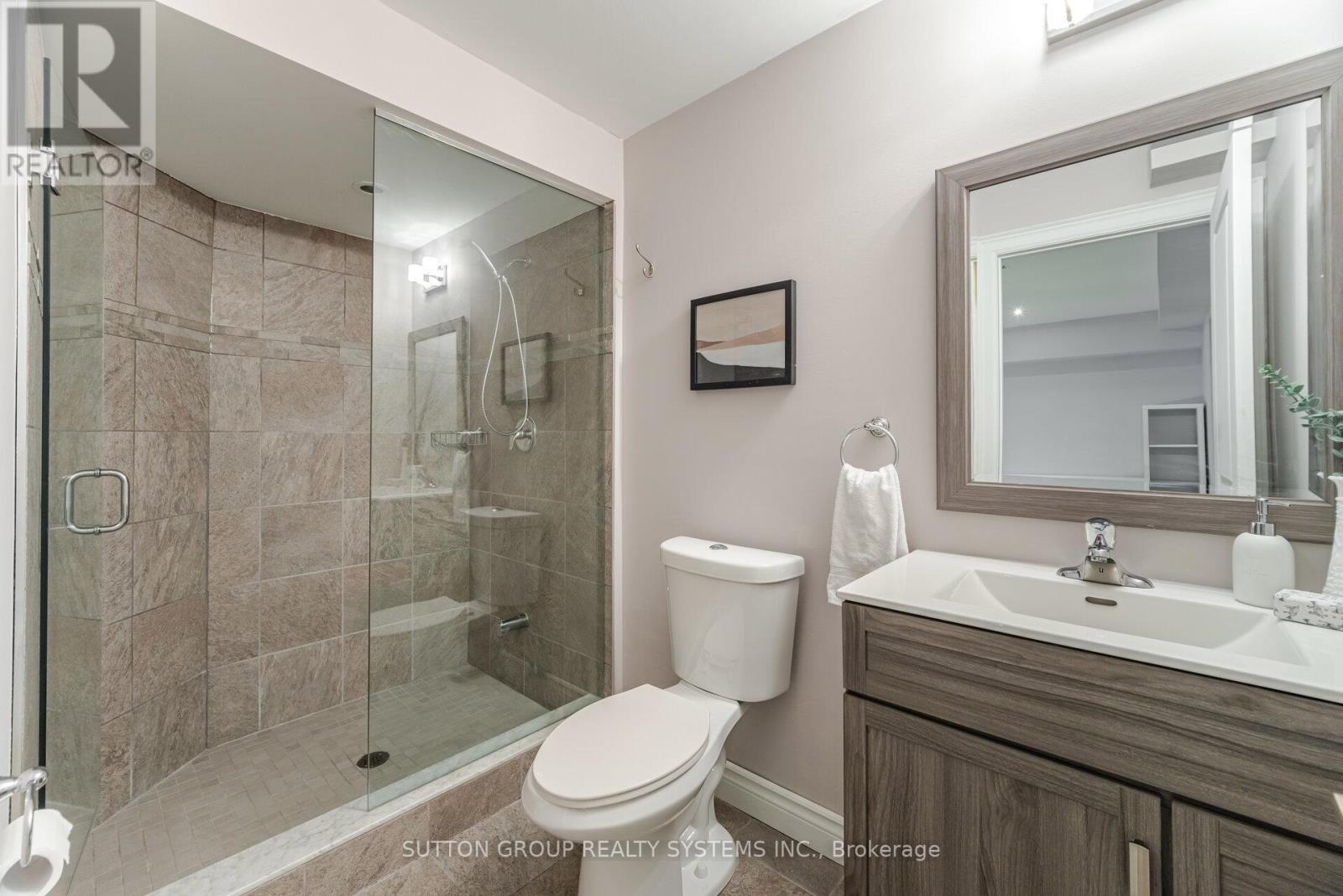 9 Iroquois Avenue, Mississauga (Port Credit), Ontario  L5G 1M7 - Photo 43 - W12465183
