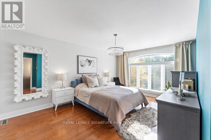 442 Valermo Drive, Toronto (Alderwood), Ontario  M8W 2M2 - Photo 13 - W12465188
