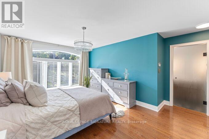 442 Valermo Drive, Toronto (Alderwood), Ontario  M8W 2M2 - Photo 15 - W12465188