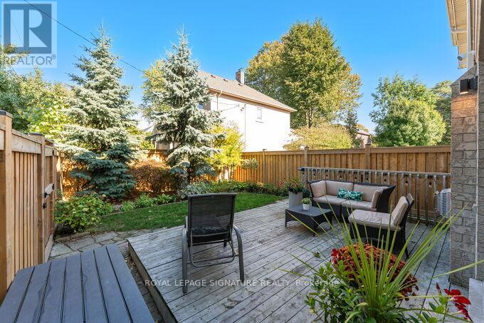 442 Valermo Drive, Toronto (Alderwood), Ontario  M8W 2M2 - Photo 23 - W12465188