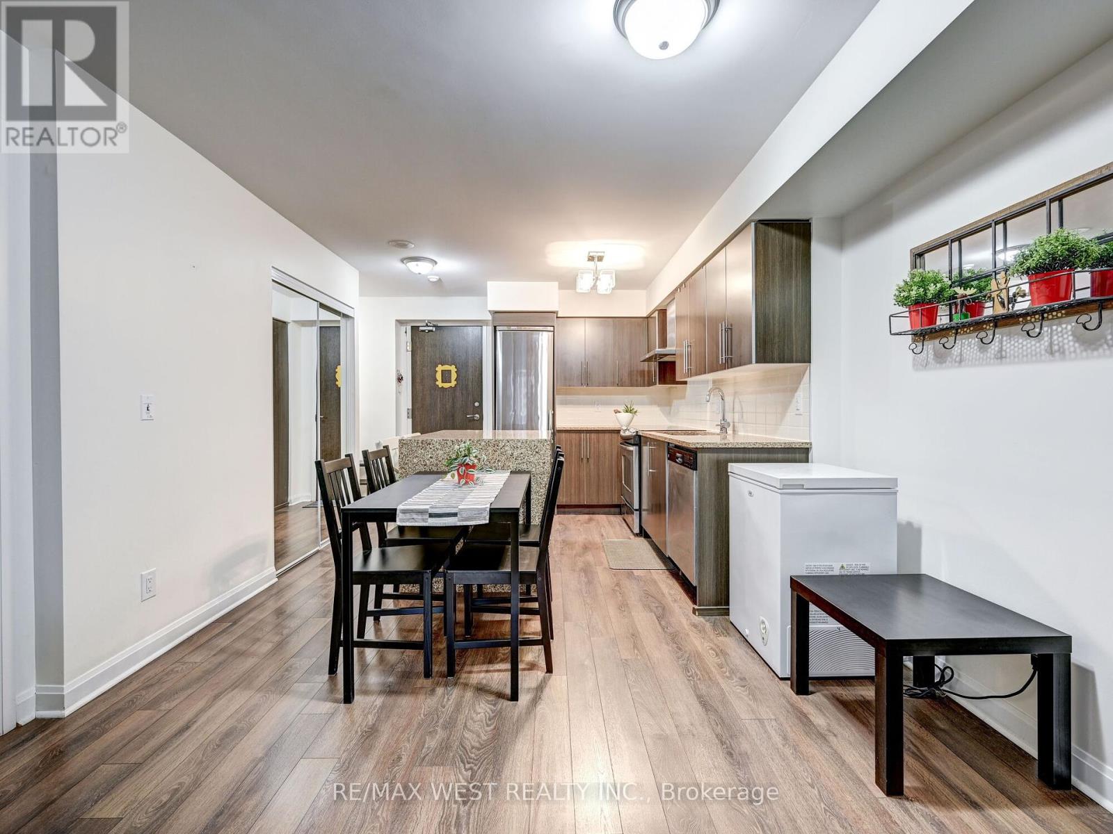 603 - 1 Michael Power Place, Toronto, Ontario  M9A 0A1 - Photo 13 - W12465200