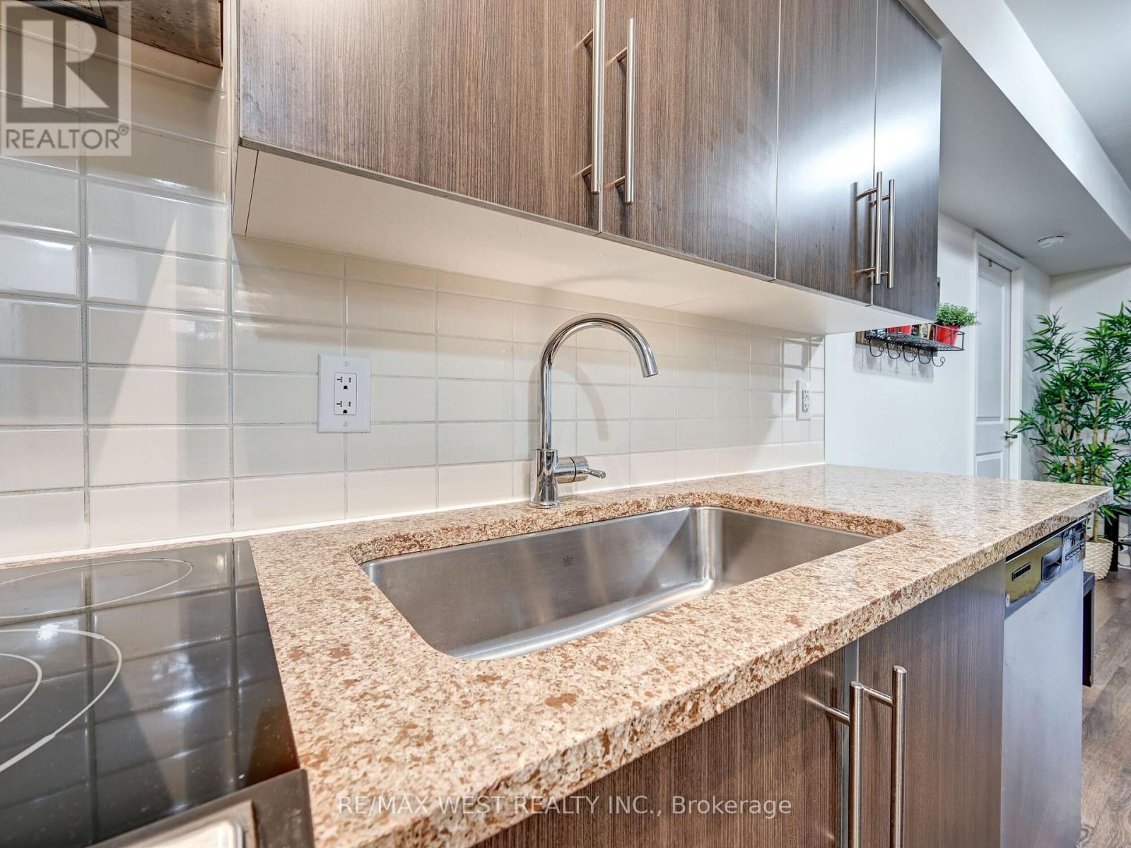 603 - 1 Michael Power Place, Toronto, Ontario  M9A 0A1 - Photo 19 - W12465200
