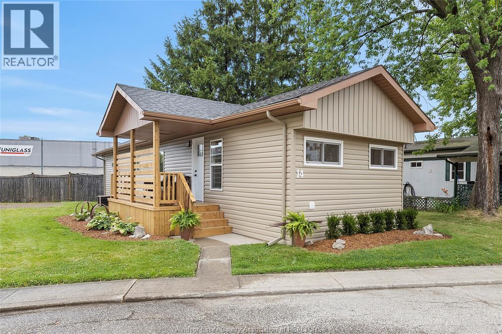 MLS# 25026293: 14 ROBIN CRESCENT, Lakeshore, Canada