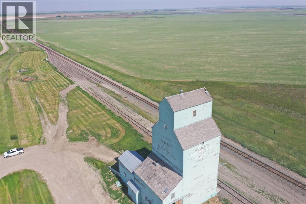 849-915 Railway Ave, Brant, Alberta  T0L 0L0 - Photo 6 - A2263660
