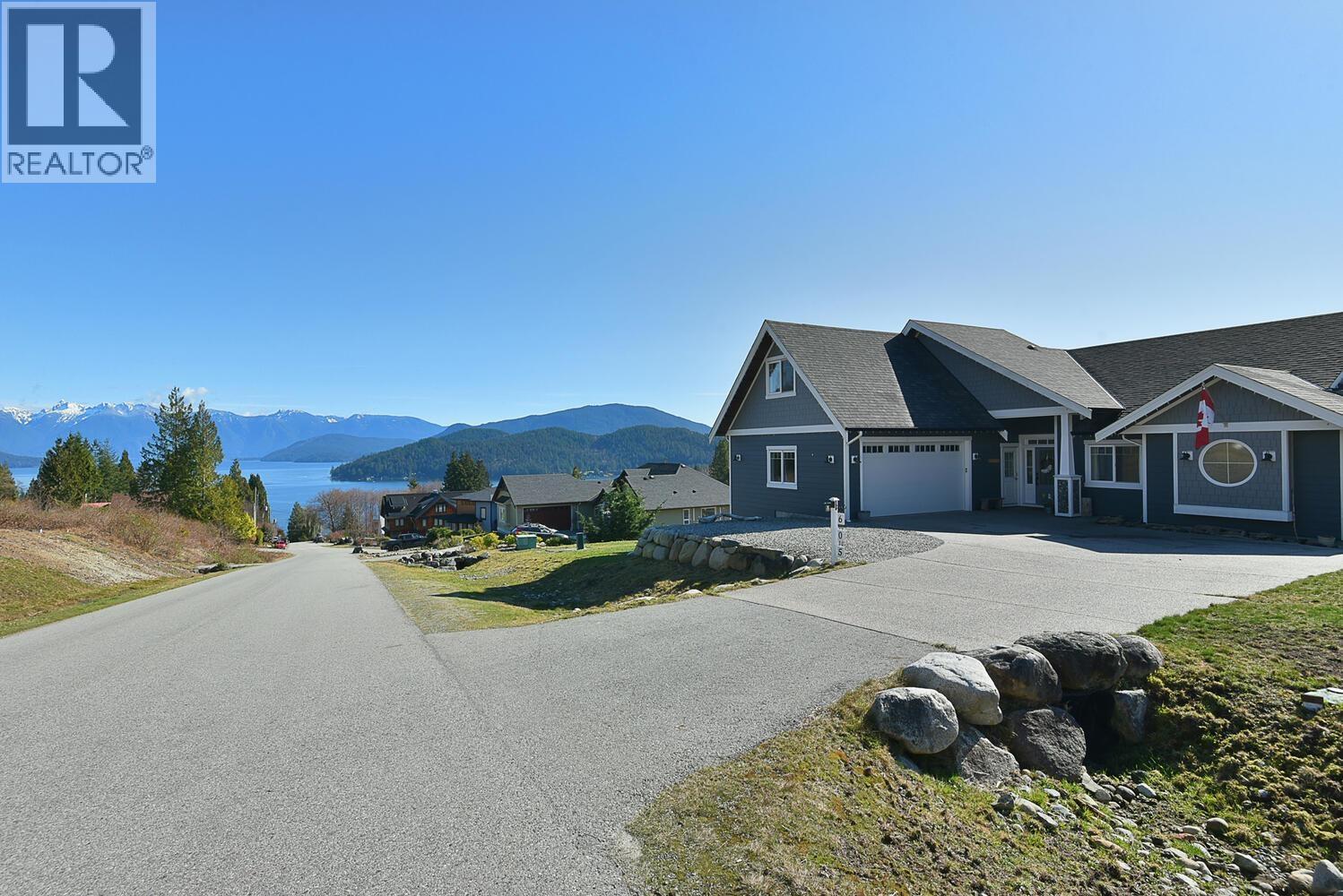 605 Woodland Avenue, Gibsons, British Columbia  V0N 1V1 - Photo 34 - R2976018