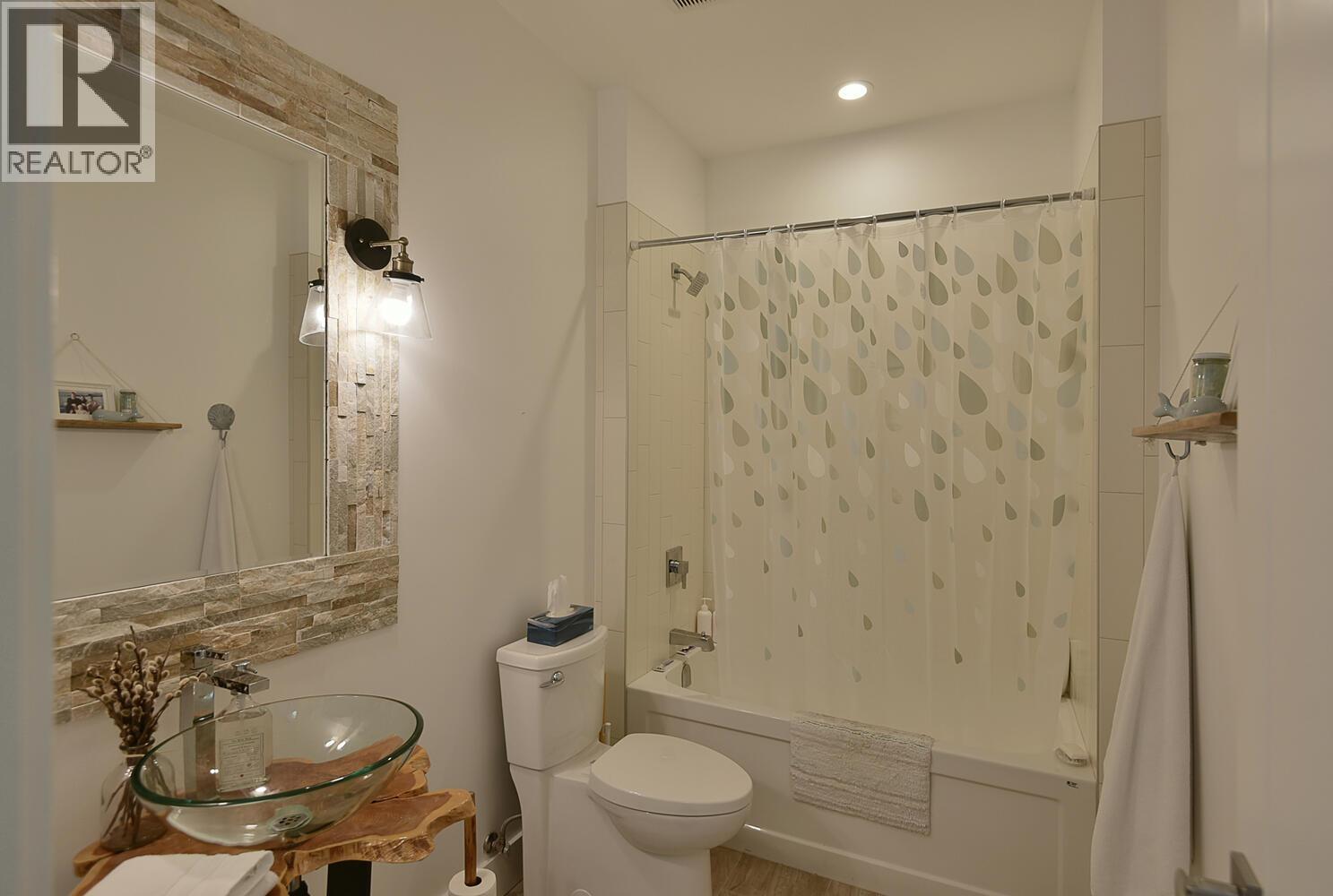 605 Woodland Avenue, Gibsons, British Columbia  V0N 1V1 - Photo 20 - R2976018