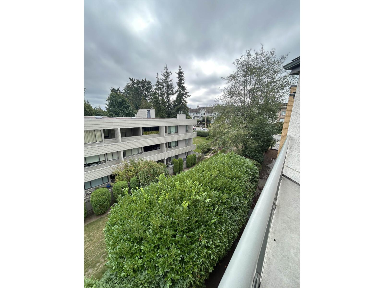 303 15255 18 Avenue, Surrey, British Columbia  V4A 1W9 - Photo 12 - R3046455