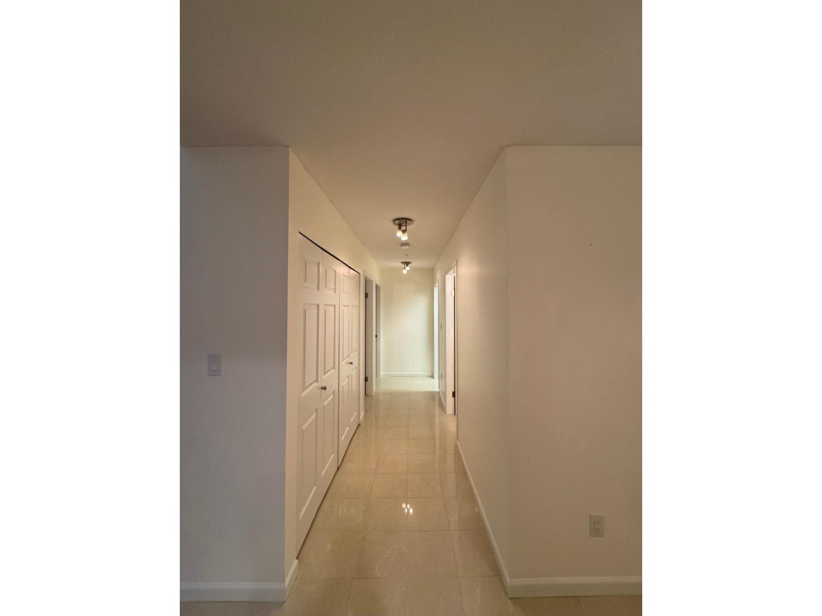 303 15255 18 Avenue, Surrey, British Columbia  V4A 1W9 - Photo 14 - R3046455