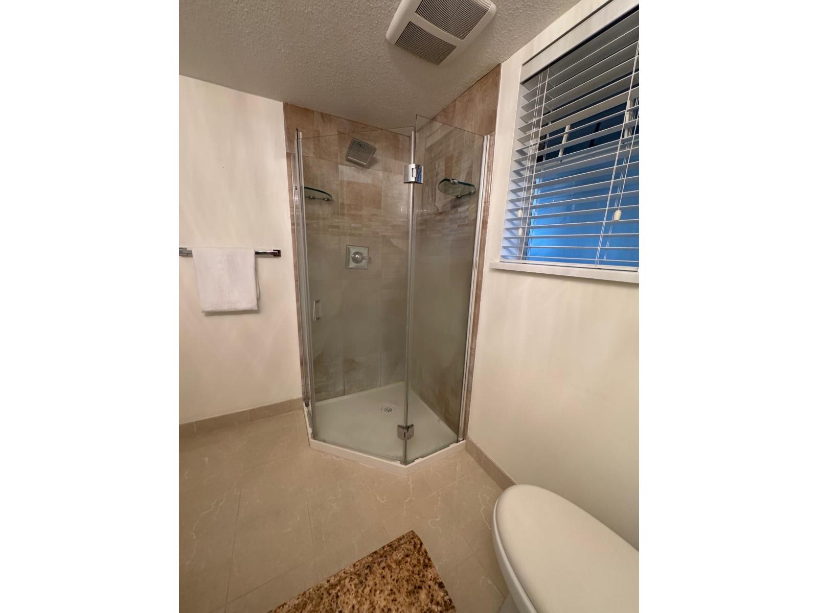 303 15255 18 Avenue, Surrey, British Columbia  V4A 1W9 - Photo 15 - R3046455
