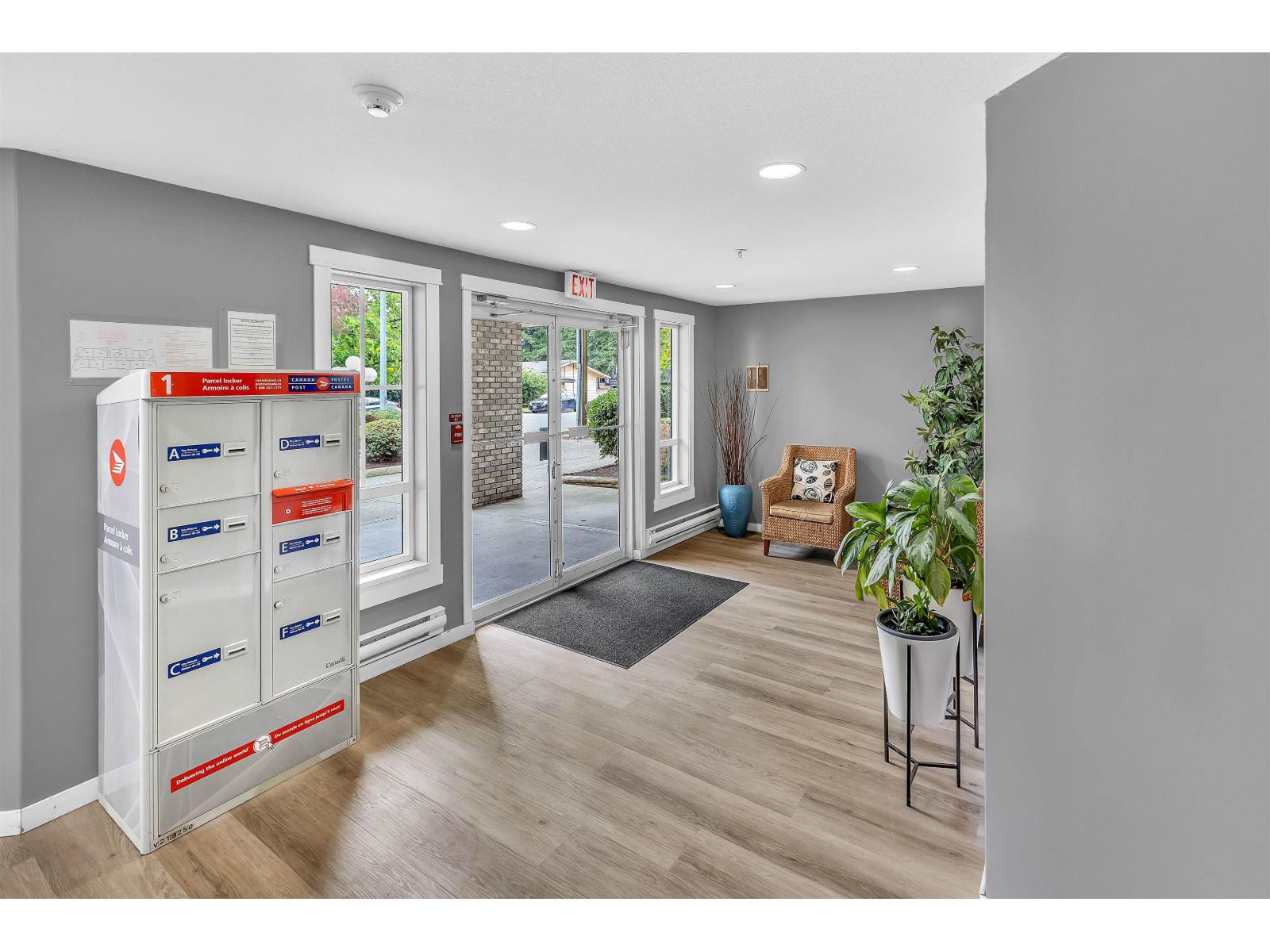 204 2435 Center Street, Abbotsford, British Columbia  V2T 2N4 - Photo 4 - R3058529