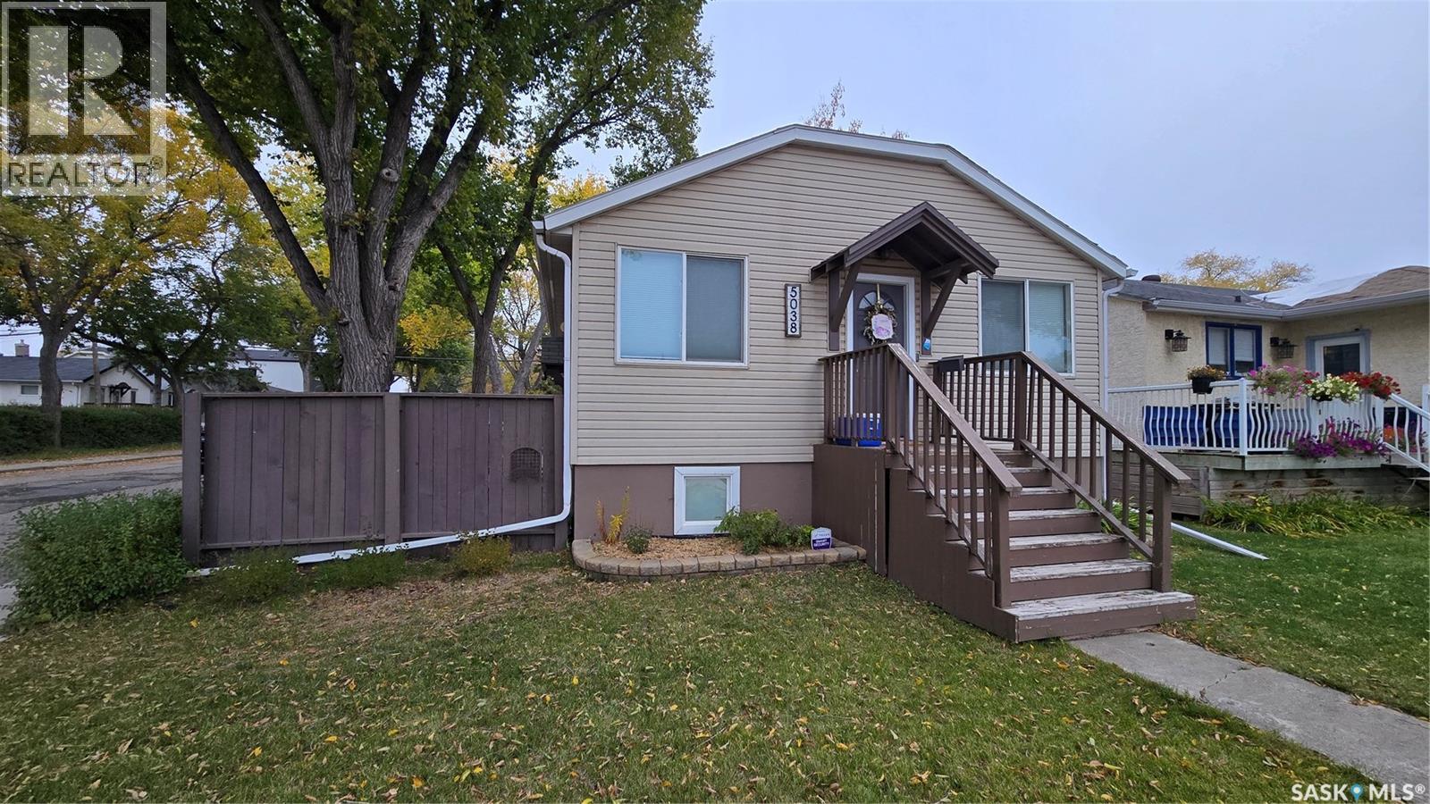 5038 Dewdney AVENUE, regina, Saskatchewan