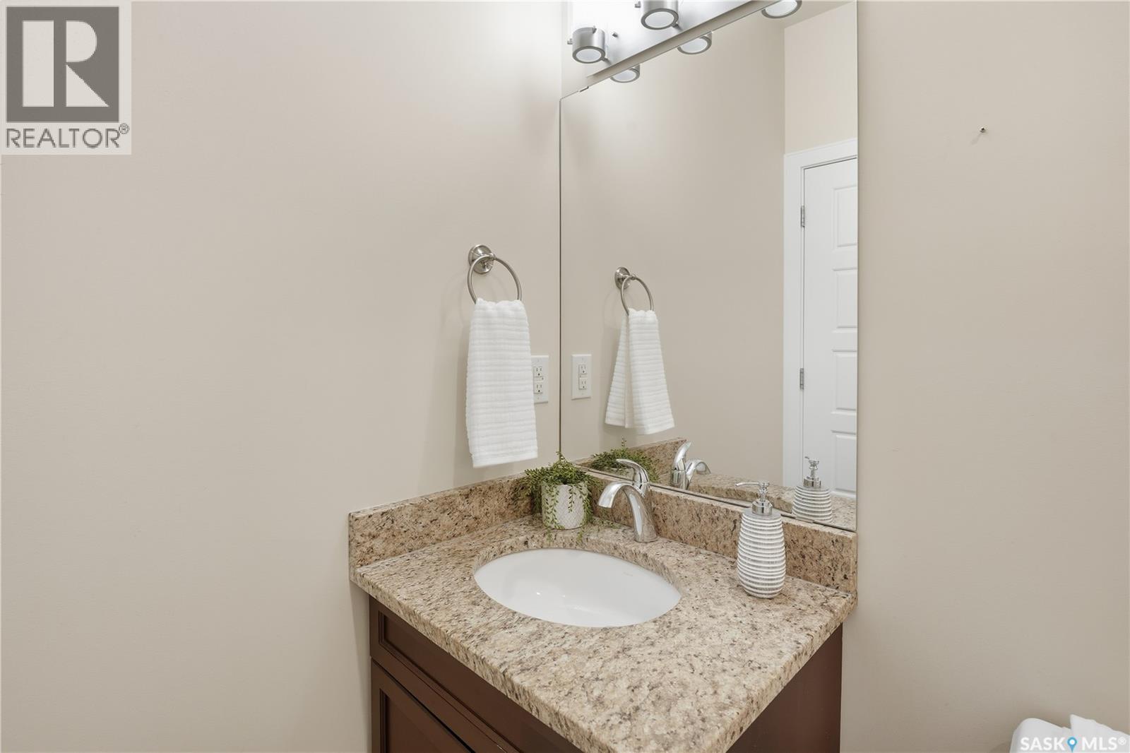 2 3214 11th Street W, Saskatoon, Saskatchewan  S7M 5G3 - Photo 27 - SK020882