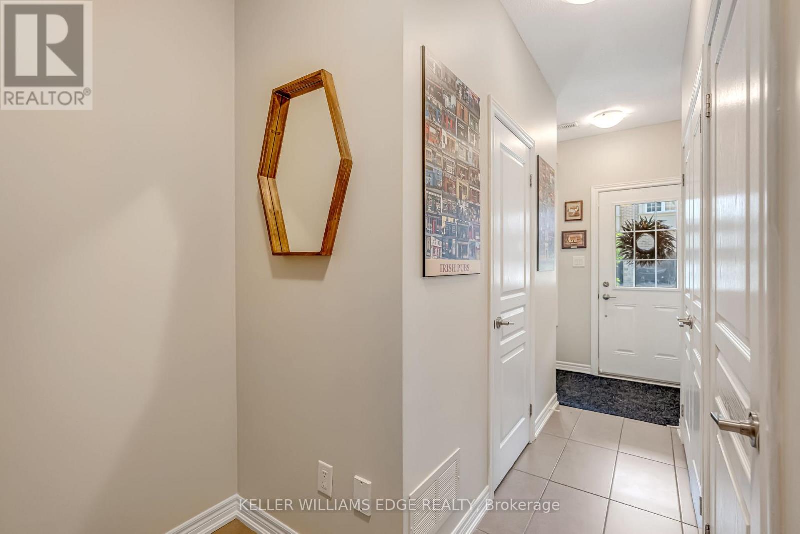 27 - 215 Dundas Street E, Hamilton, Ontario  L8B 0X2 - Photo 5 - X12465162