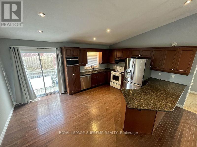 664 Cedar Street, Shelburne, Ontario  L9V 2W5 - Photo 10 - X12465172