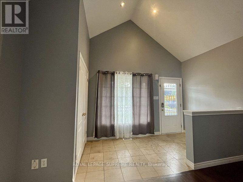 664 Cedar Street, Shelburne, Ontario  L9V 2W5 - Photo 4 - X12465172