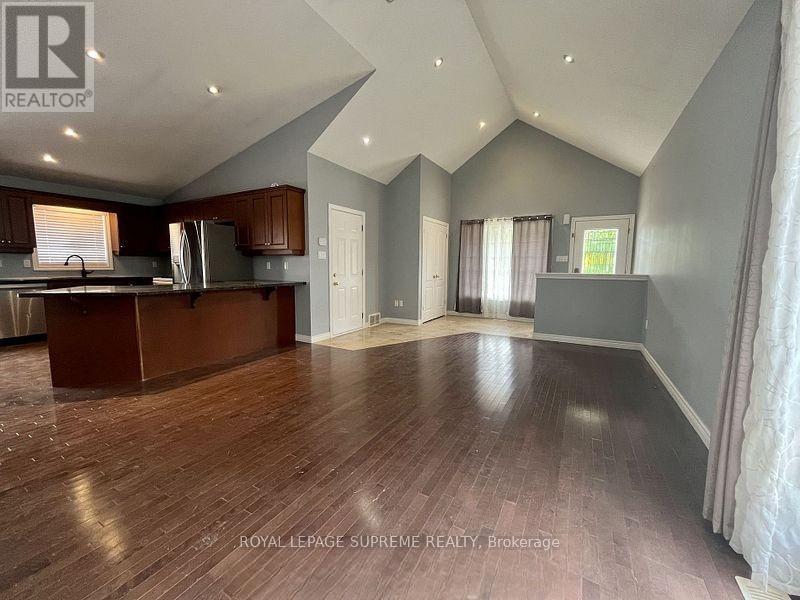 664 Cedar Street, Shelburne, Ontario  L9V 2W5 - Photo 8 - X12465172