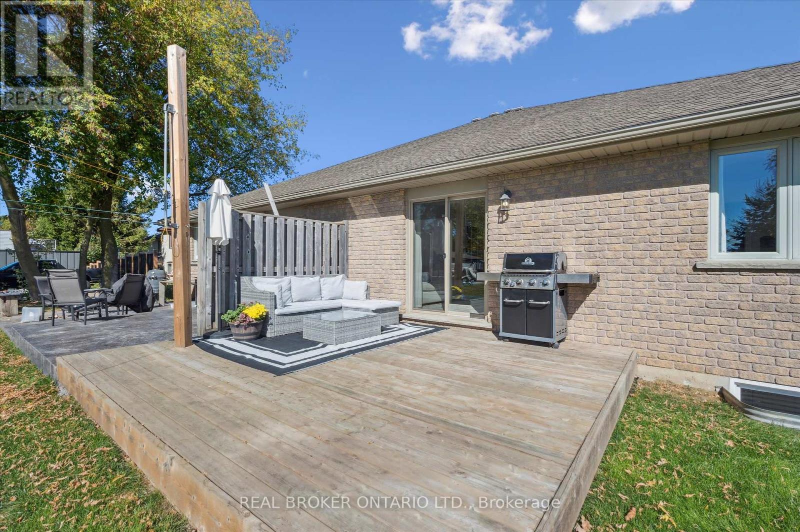 12 Caroline Street, Mapleton, Ontario  N0G 2K0 - Photo 30 - X12465186
