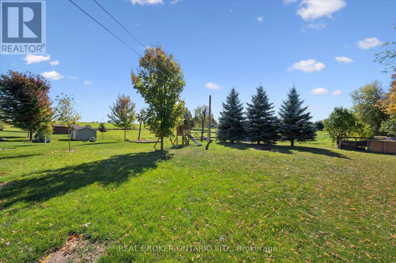 12 Caroline Street, Mapleton, Ontario  N0G 2K0 - Photo 34 - X12465186