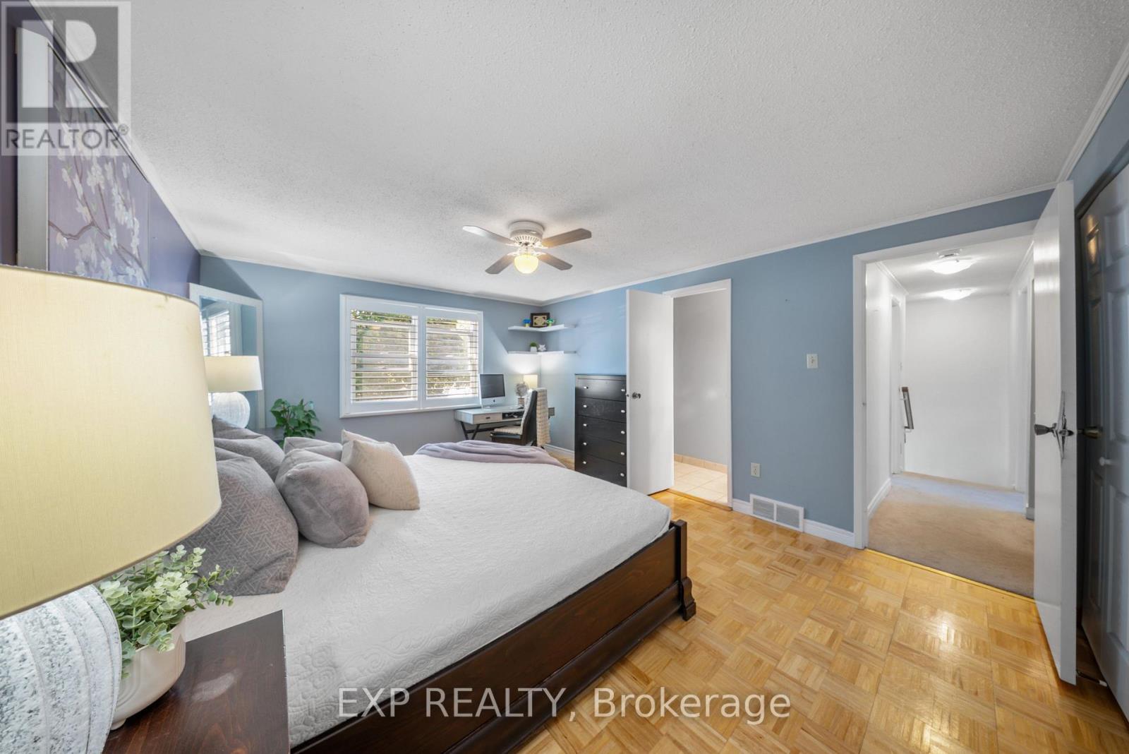 54 Pathfinder Crescent, Kitchener, Ontario  N2P 1S6 - Photo 35 - X12465204