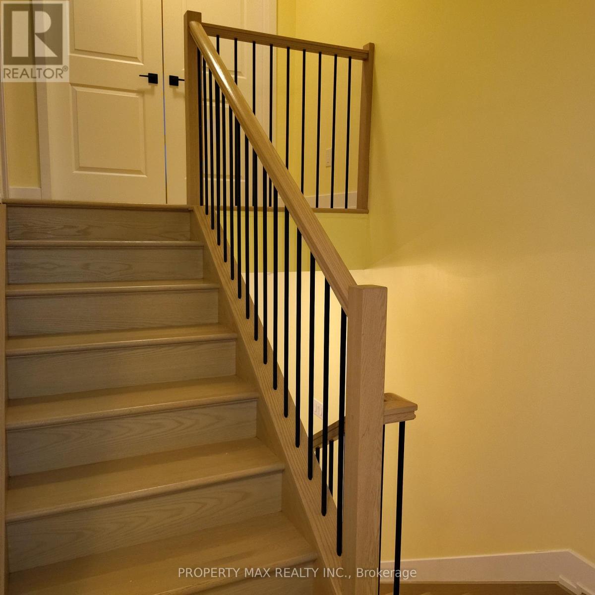 70 Staples Boulevard, Smiths Falls, Ontario  K7A 0A5 - Photo 16 - X12465208