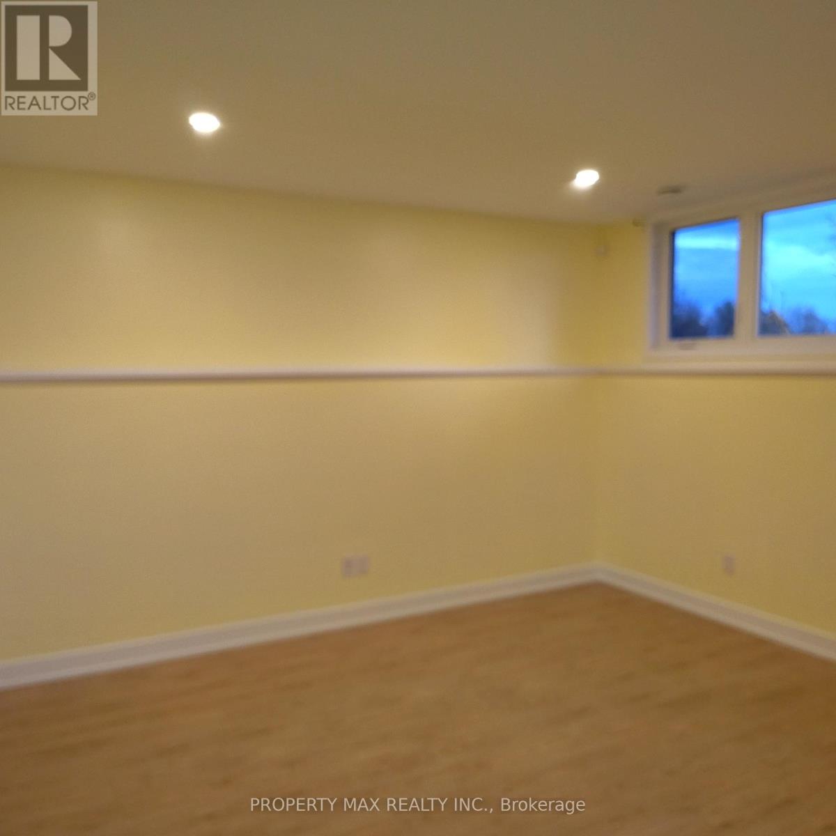 70 Staples Boulevard, Smiths Falls, Ontario  K7A 0A5 - Photo 21 - X12465208